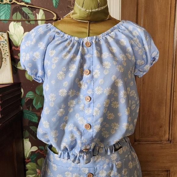 2 Peice Floral Daisy Skirt and Top Set - Picture 2 of 12